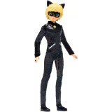 Papusa Miraculous Ladybug Fashion Flip Adrien &icirc;n Cat Noir