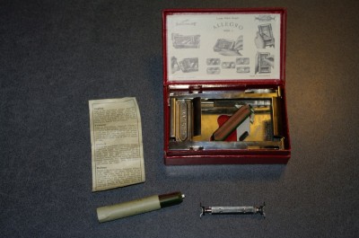 Aparat de ascutit lame de barbierit Allegro - Made in Switzerland nr. 3278003 foto