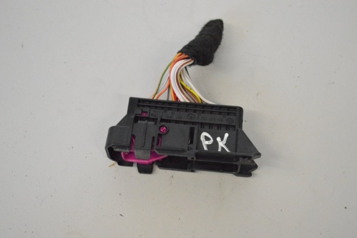 PORSCHE CAYENNE 92A 2014 OEM: 1K0937722D SKU: 25971444