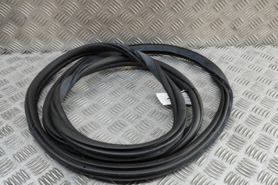 Garnitura ușă dreapta spate BMW X5 G05 2020 OEM: 7428696 | 30962144 foto