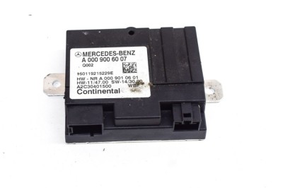 Unitate de control pompa de combustibil MERCEDES-BENZ C W205 2015 OEM: A0009006007,A2C30401500,A0009010601 20240753 foto