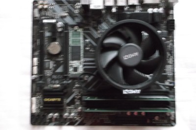 Kit Gaming Gigabyte B450M DS3H + Ryzen 5 2600 + 16gb ddr4 socket AM4,cooler ,bonus foto