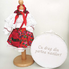 Set Botez Traditional , Costum Traditional Fetite Floral - 2 piese costumas si cutie botez