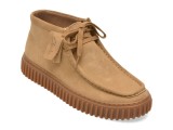 Ghete CLARKS bej, TORHILL HI, din piele intoarsa
