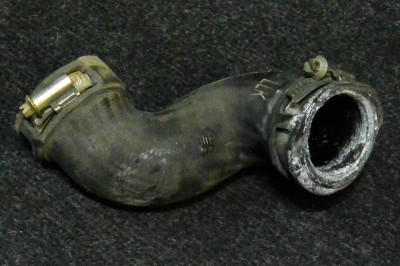 Furtun intercooler st&amp;acirc;nga AUDI A8 D3 4E2, 4E8 2005 OEM: 4E0145745 1964436 foto