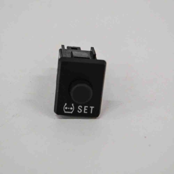 Comutator CITRO&Euml;N C1 II 2014 OEM: 15D084 2731847