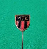 Insigna (model vechi) fotbal - MTE 1923 Munk&aacute;s Testedző Egyes&uuml;let (Asociația de Educație Fizică a Muncitorilor)
