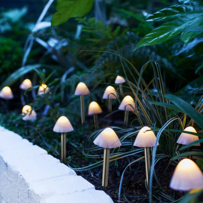 Lumină solară cu LED-uri - 12 mini ciuperci - alb cald - 28,5 cm x 4 m