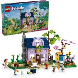 LEGO&reg; Friends - Casa apicultorilor si gradina cu flori 42669, 1161 piese