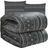 Set Pătură și Pernuțe Decorative - Confort și Stil &icirc;n Dormitor