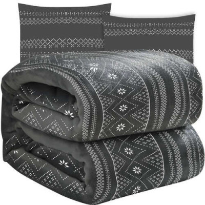 Set Pătură și Pernuțe Decorative - Confort și Stil &amp;icirc;n Dormitor foto