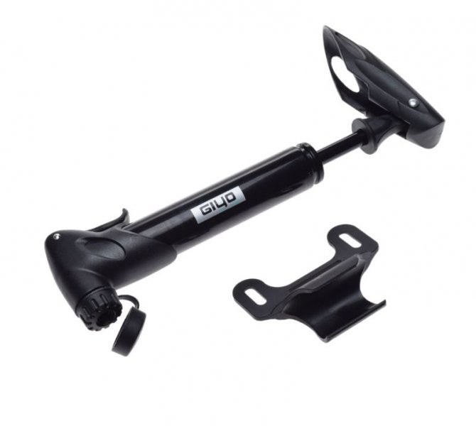 Pompa biciclete telescopica Giyo AV, FV, DV Cod:AWR1818B