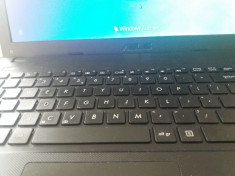 Notebook Asus X551MAV foto