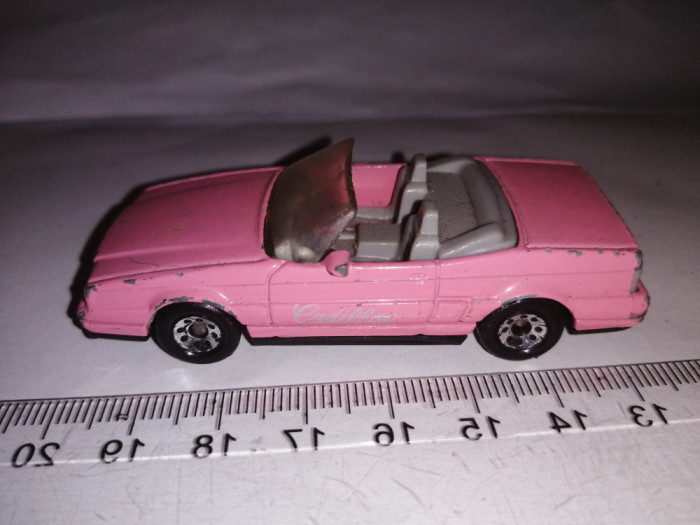 bnk jc Matchbox Cadilac Allante - 1/60