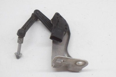Senzor de nivel &amp;icirc;nălțime dreapta spate TESLA MODEL S 2018 OEM: 1027976-00-A,6006526-00-B | 12576997 foto