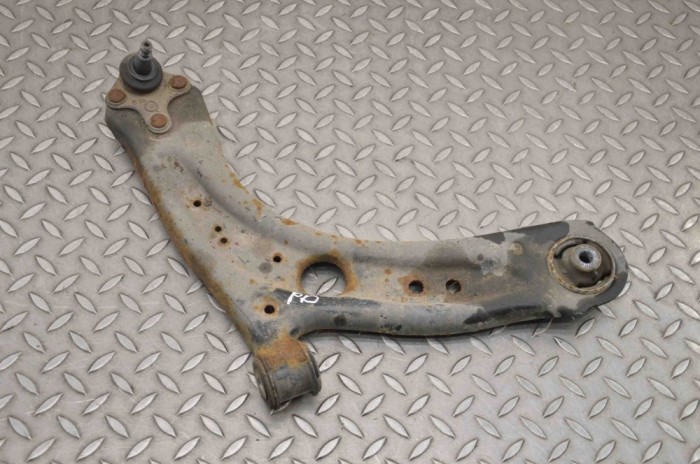 Braț inferior dreapta față VW GOLF VII 5G1, BQ1, BE1, BE2 2018 OEM: 5Q0407152R