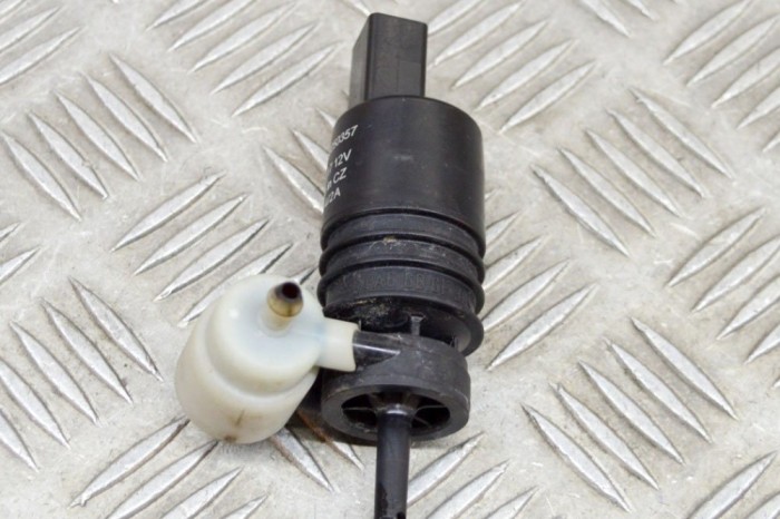 Motor rezervor lichid de parbriz OPEL MOKKA / MOKKA X 2015 OEM: 3240117,13250357 17634059