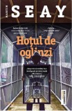 Hotul de oglinzi | Martin Seay, 2019, Trei