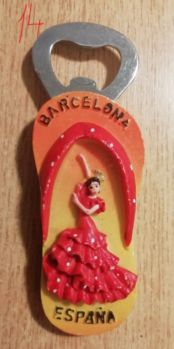 M3 C2 - Magnet frigider - Tematica turism - desfacator bere - Spania 15