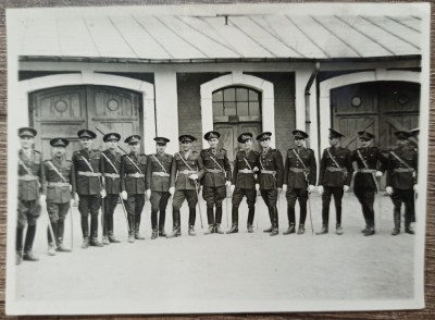 Militari romani cu sabii, perioada interbelica// fotografie foto