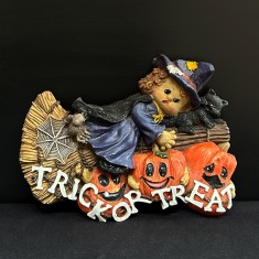 Decorațiune de Halloween din rășină &ndash; &bdquo;Trick or Treat&rdquo;, China
