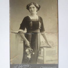 Fotografie pe carton 106 x 65 mm studio Cernăuți(ocup.Austriaca) cca.1900