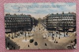 382 Paris &ndash; Piata Teatrului Francez si Bulevardul Operei vazute din Hotelul Louvre. Vedere ilustrata prin fototipie - Circulata, 1930