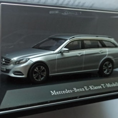 Macheta Mercedes Benz E Class T-Model S212 Break 2013 silver - Kyosho 1/43