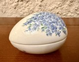 CASETA MICA DIN PORTELAN- MARCAJ ELISABETH LIEGL L7,2CM