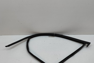 Garnitura ușă st&amp;acirc;nga față BMW iX1 U11 BEV 2023 OEM: 9451539 | 28088249 foto