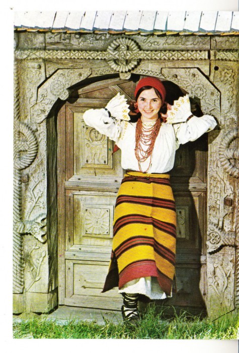 QW28 - Tematica arta populara 5 - costume populare - Maramures