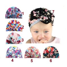 Caciulita inflorata tip turban (Marime Disponibila: 6-9 luni (Marimea 19