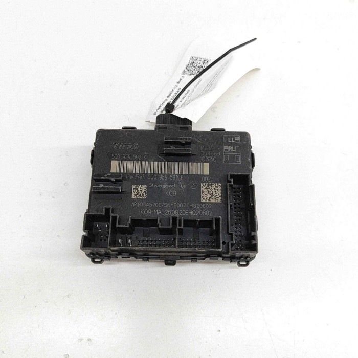Modul de control ușă dreapta față VW PASSAT Variant B8 3G5 2021 OEM: 5Q0959592K,5Q0959592F 25236900