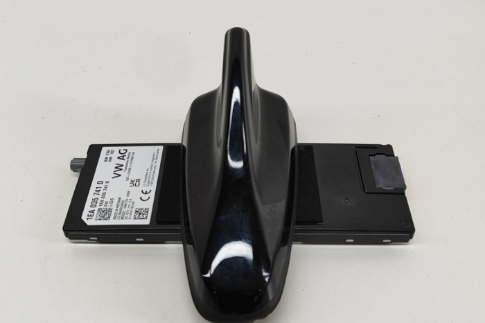 Antena VW ID.3 E11 2022 OEM: 1EA035741D | 22279436