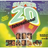 VINIL Various &lrm;&ndash; Super 20 International (VG+)