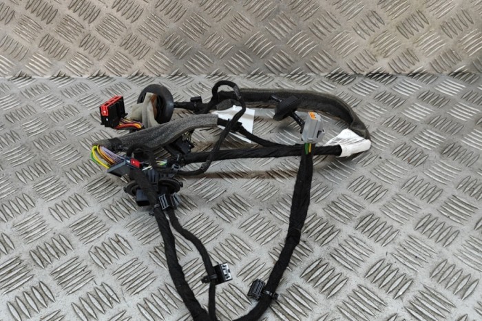Cablaj ușă st&acirc;nga spate VOLVO XC90 II 2021 OEM: 32143948 28528879