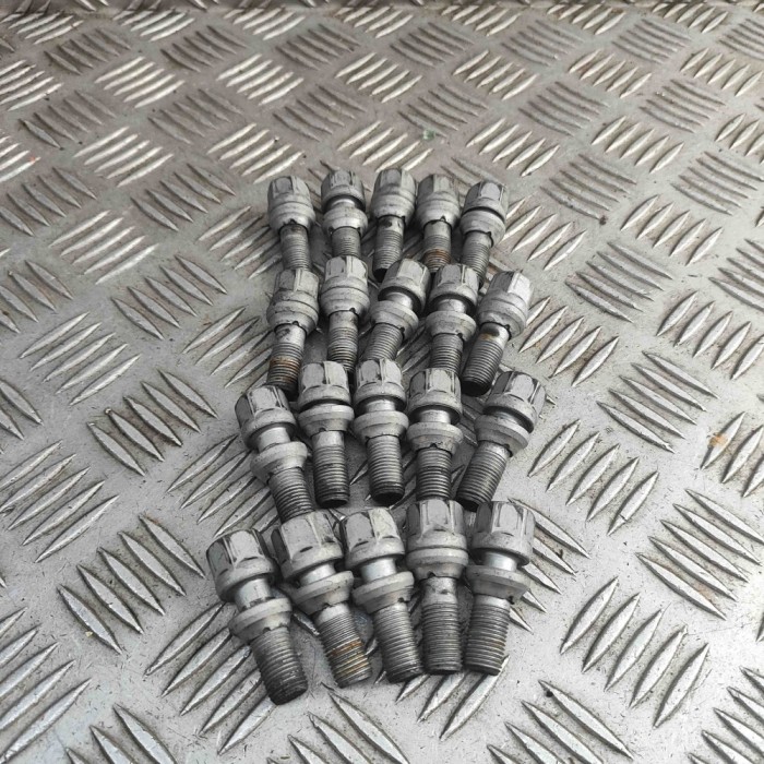 Set prezoane roata CITRO&Euml;N JUMPY III Van 2024 OEM: 9817024580 31883197