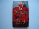 O femeie implinita - Danielle Steel, Litera
