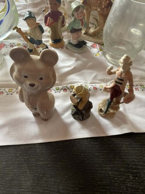 Bibelouri porțelan vechi, perioada comunistă foto