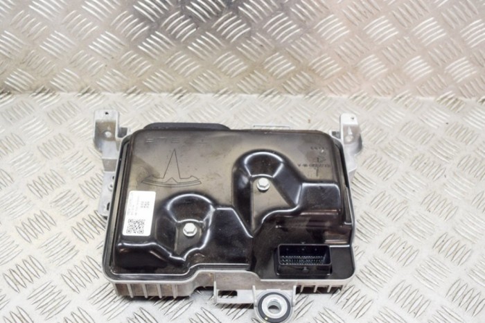 TESLA MODEL 3 2021 OEM: 1497319-00-D,1569303-00-A SKU: 14464548
