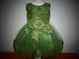 Cumpara ieftin Rochiță Elegantă cu Trenă Verde - 1 an