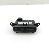 Port USB/AUX-In MASERATI LEVANTE SUV M161 2016 OEM: 670037500 | 30752960