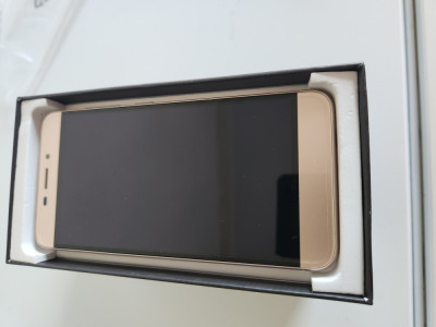 Telefon Allview P9 Energy Lite 2017 impecabil cu ecran de 4.5 inch si 4G foto