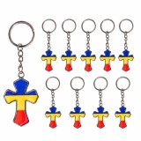 Cumpara ieftin Set 10 brelocuri argintii 10,3 cm cu cruce tricolor Romania 2,1 x 3,4 cm, port chei metalic cu inel, pentru femei si barbati