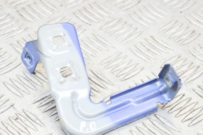 Suport aripa dreapta față BMW 2 Coupe F22, F87 2014 13913605