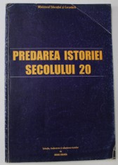 PREDAREA ISTORIEI SECOLULUI 20 , selectia textelor de MIHAI MANEA , ANII &amp;#039;2000 foto