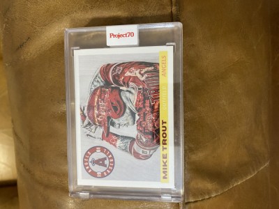 cartonas baseball - Mike Trout - Topps - Project 70 foto