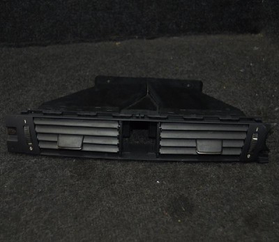 Gura de ventilație planșa de bord BMW X3 E83 2006 OEM: 9130169 1874098 foto