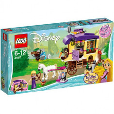 Set de constructie LEGO Disney Rulota de calatorii a lui Rapunzel foto