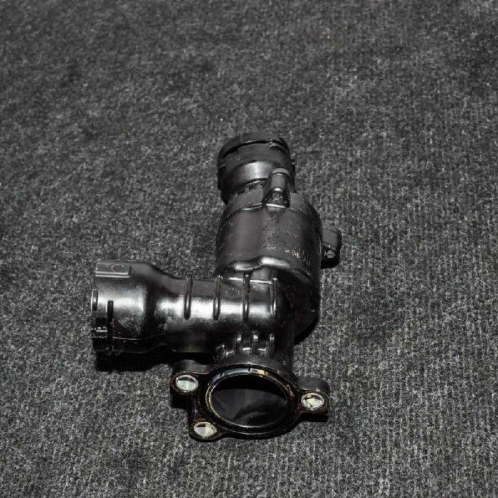 Termostat AUDI Q5 8R 2016 OEM: 04L121111H 2300476